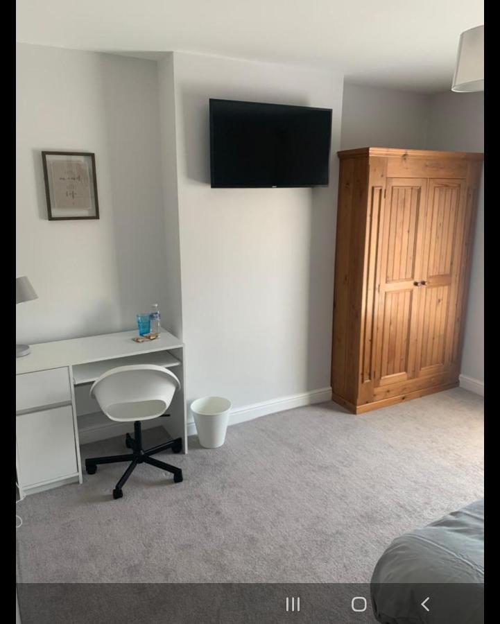 Beautiful Room In Apartment Near Town Centre Rugby Esterno foto